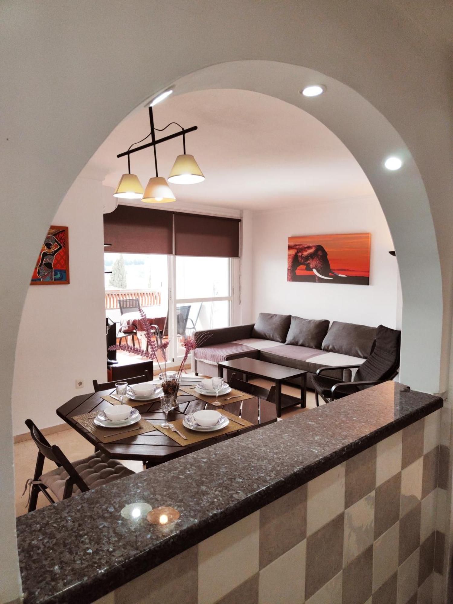 2Bdr Sunny Apartment With Pool And Private Parking In Беналмадена Екстериор снимка