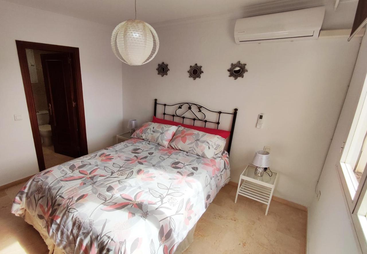 2Bdr Sunny Apartment With Pool And Private Parking In Беналмадена Екстериор снимка